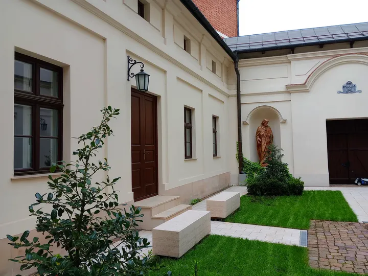 The museum courtyard garden at Archdiocesan Museum, Kraków