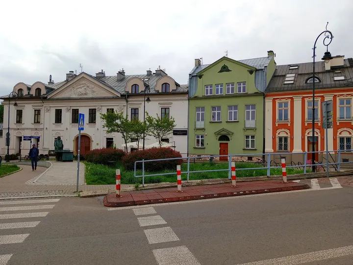 A street view towards the river quarter at Brodzińskiego Street