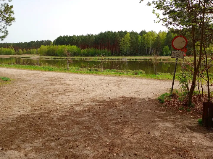 Open sandy ground beside the approach at Czerwieńsk reservoir
