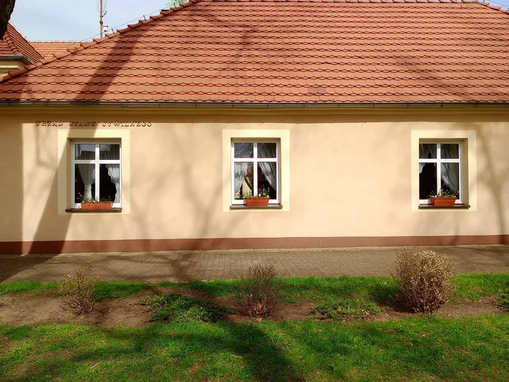 Windows along a residential frontage at Czerwieńsk town walk