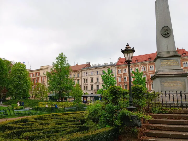 Steps leading towards the obelisk at Florian Straszewski monument
