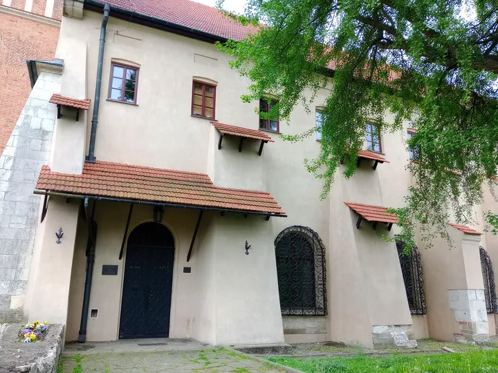 The courtyard and trees beside the monastery at Franciscan monastery, Kraków