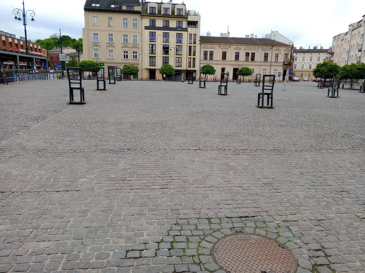 A broad view across the square at Ghetto Heroes Square