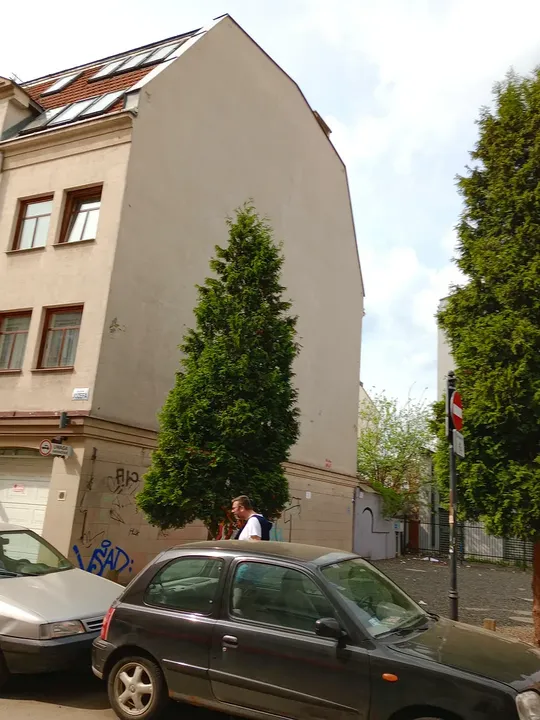 The building’s side wall at Great Polonia Kraków Kazimierz