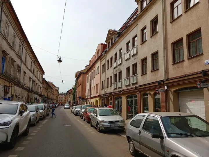 The street approach to the hotel at Great Polonia Kraków Kazimierz