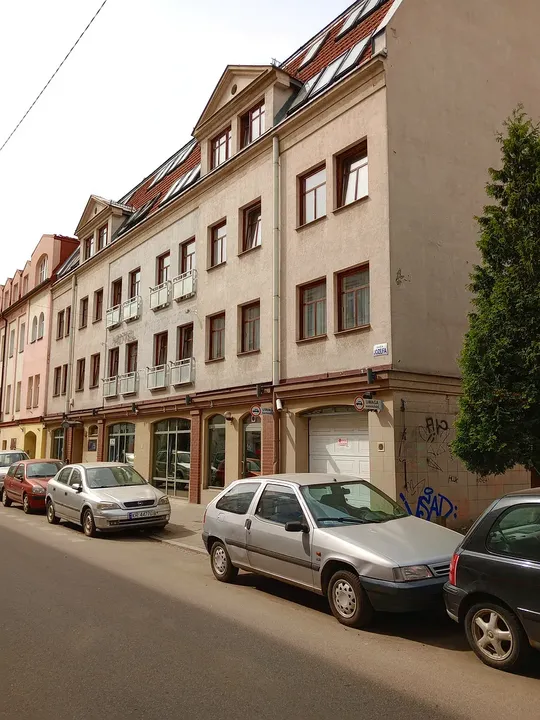 The pavement beside the façade at Great Polonia Kraków Kazimierz