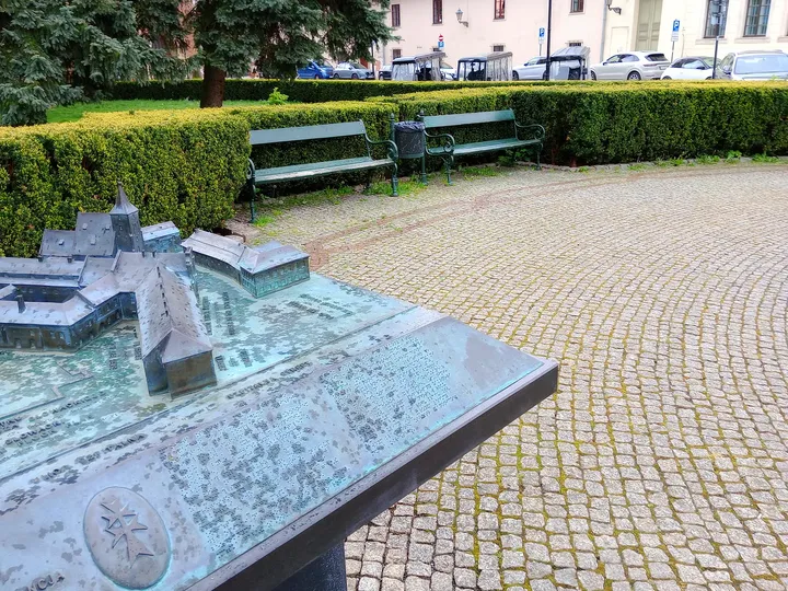 The model’s rooftops and street outlines at Jacek Woźniakowski Square