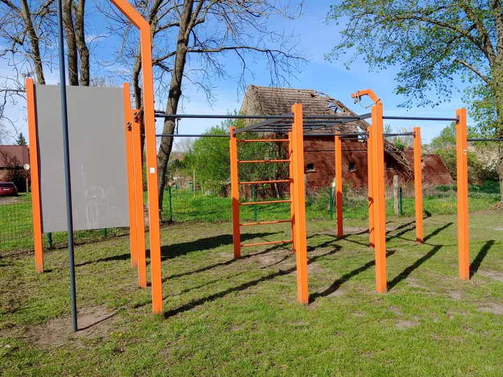Tall frame and climbing bars at Kiełpin outdoor exercise ground