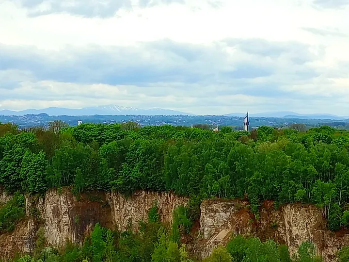 A broad view across the city outskirts at Krakus Mound