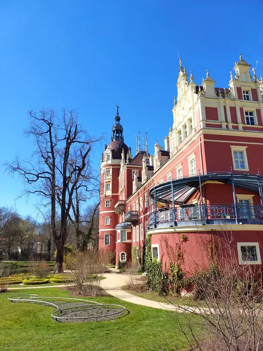 The approach beside the castle at New Castle, Bad Muskau