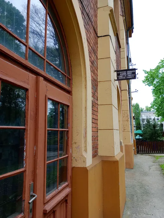 The glazed entrance doors at New Jewish Cemetery, Kraków