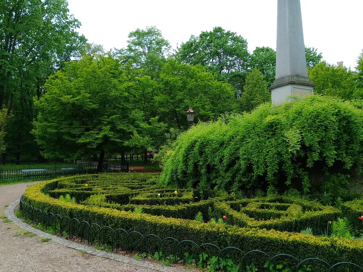 The formal planting around the monument at Planty: Station Garden