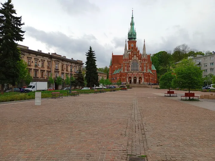 The church at the far end of the square at Podgórze Market Square