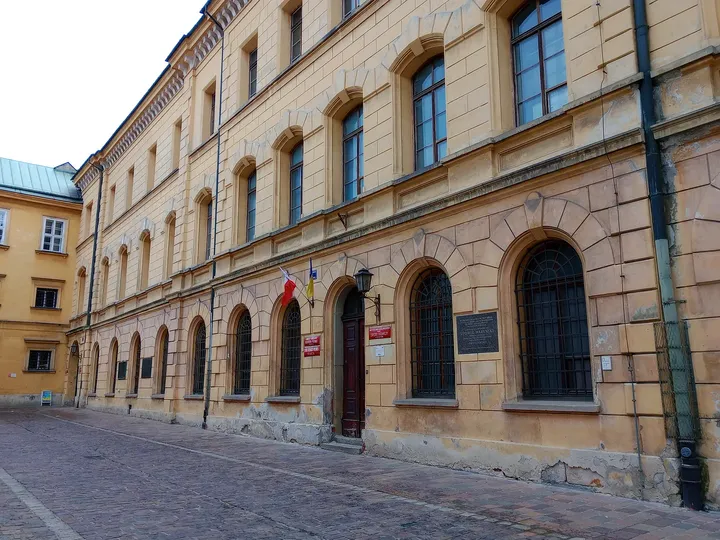 Arched doorways along the street at Poselska Street