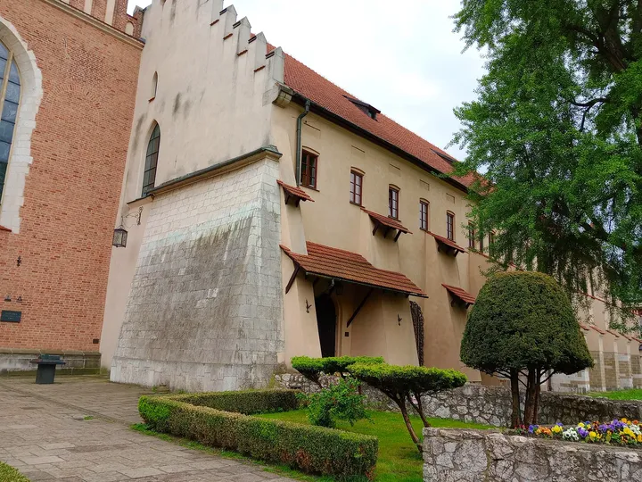 The church wall beside the garden at Saint Francis of Assisi Basilica, Kraków
