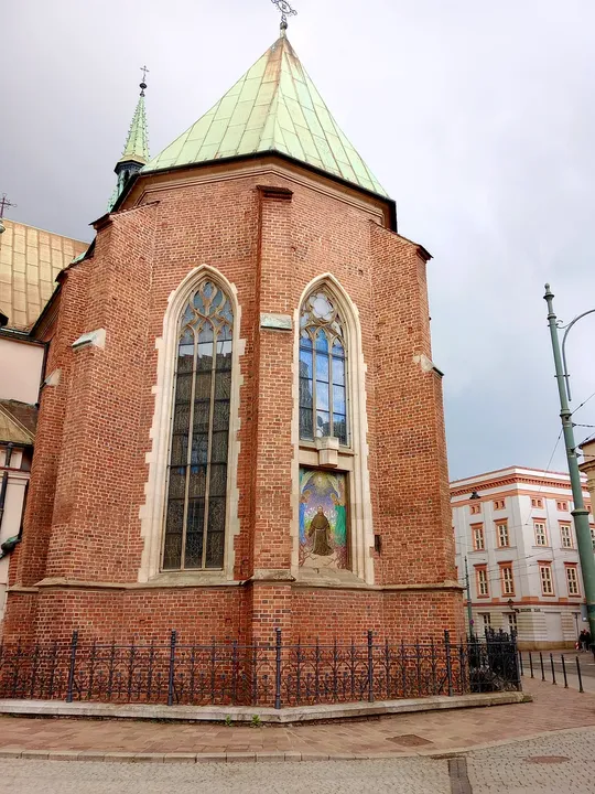 The church’s brick exterior at Saint Francis of Assisi Basilica, Kraków