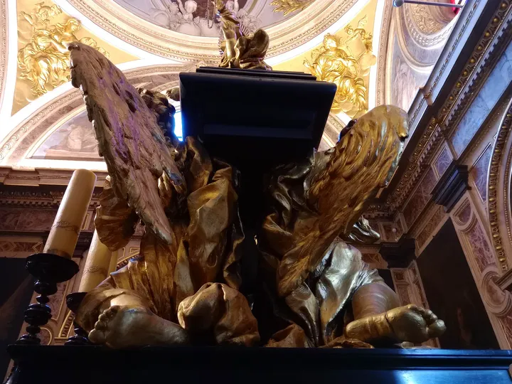 Carved gilded figures at Saint Hyacinth’s shrine