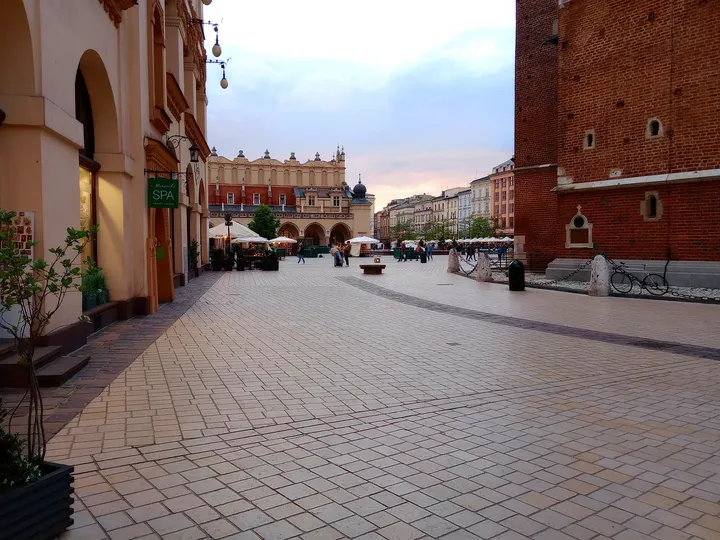 The square opening towards the Main Market Square at Saint Mary’s Square