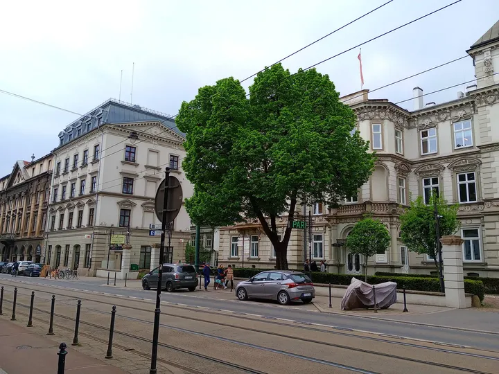 Broad street view past the older frontages at Starowiślna Street