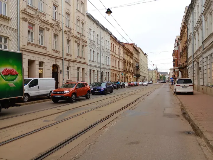 Tram tracks beside the pavement at Starowiślna Street