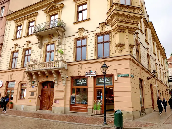 Ornate corner frontage along Szpitalna at Szpitalna Street