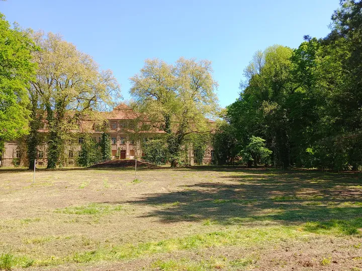 Building beyond the open ground at Town Park, Sława