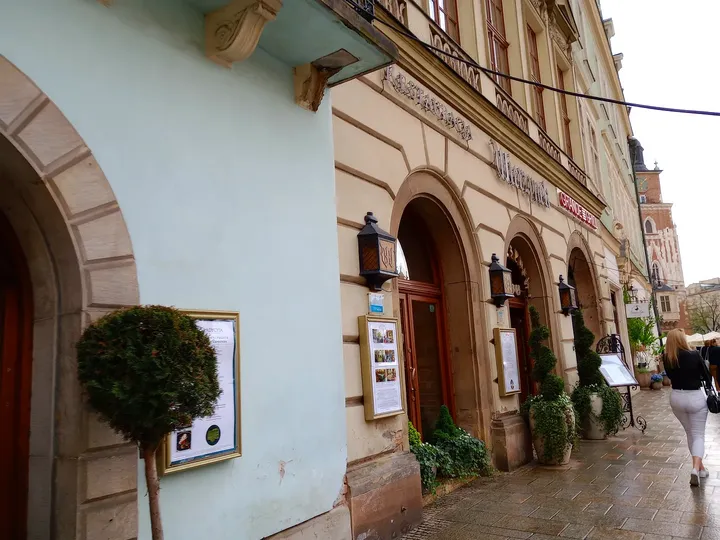 Frontage along the square at Wierzynek