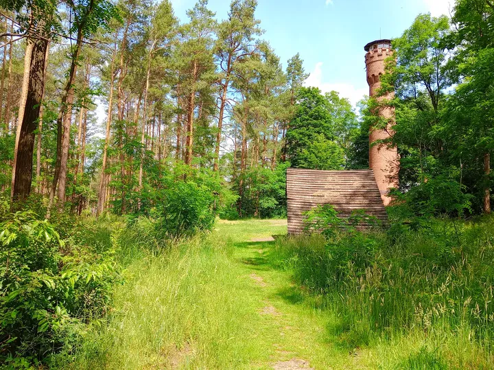 A second brick feature in the grounds at Wilkanowo observation tower