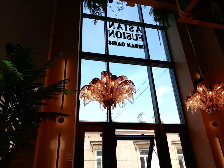 Hanging lights above the room at Woosabi