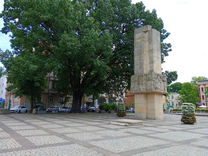War memorial beside the paved square at World War II memorial, Zielona Góra