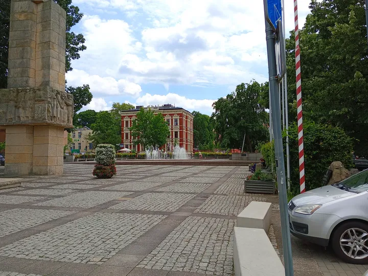 Memorial seen from the square’s edge at World War II memorial, Zielona Góra