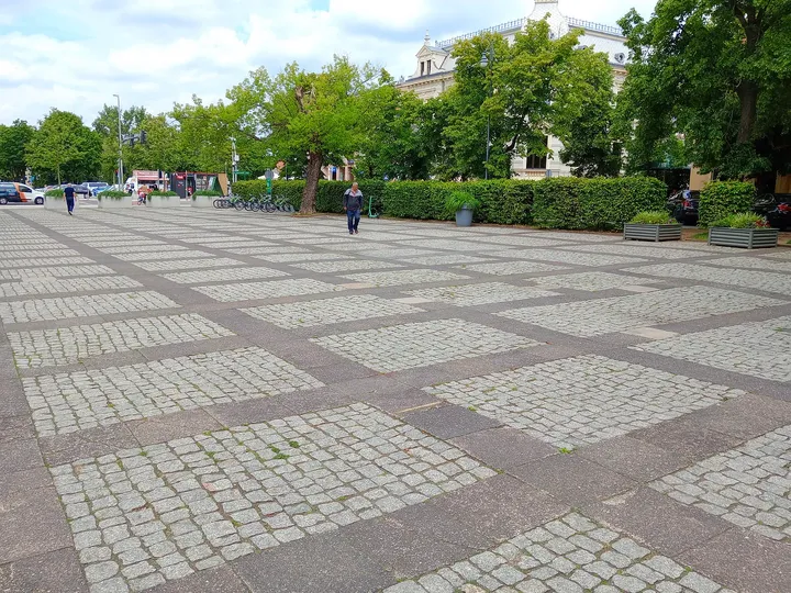 Open approach beside the planting at World War II memorial, Zielona Góra
