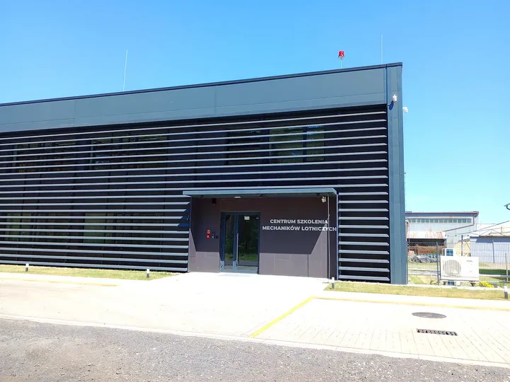 The hangar exterior at Zielona Góra–Przylep airfield