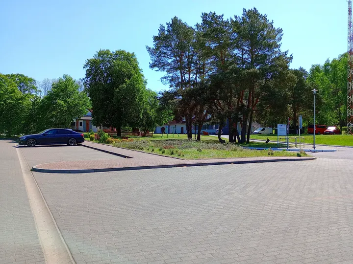 The approach road and trees at Zielona Góra–Przylep airfield