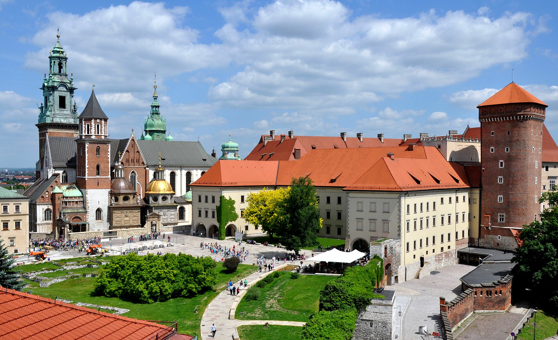 Wawel Castle above the Vistula River in Kraków