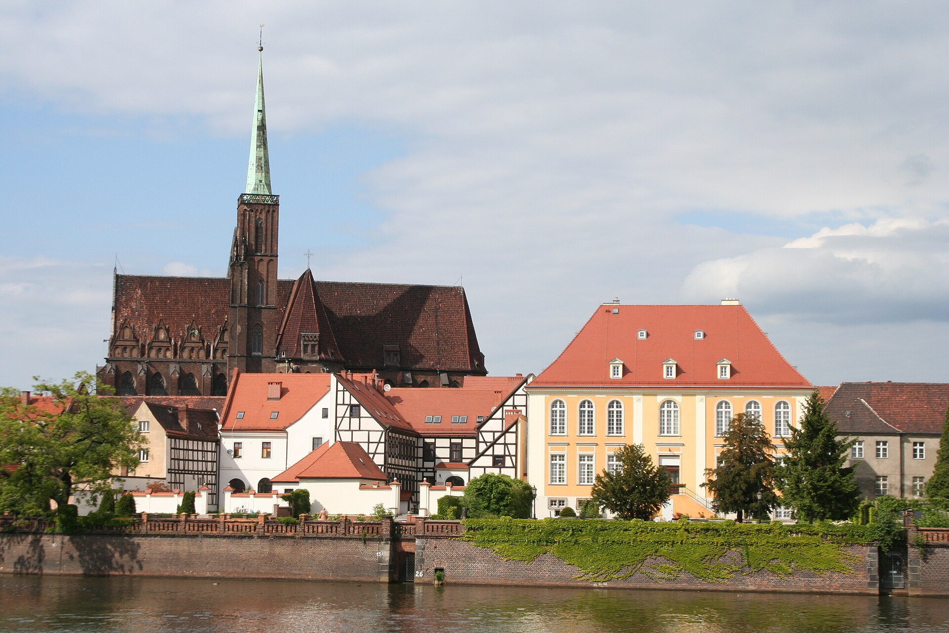 Historic buildings on Ostrów Tumski beside the Oder